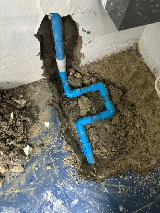 ซ่อมท่อน้ำดีรั่วใต้พื้น ดำเนินการเรียบร้อยครับผม 🙏🏻🙏🏻🙏🏻 ขอบคุณที่เรียกใช้บริการครับ 🥳🥳🥳🎉🎉🎉