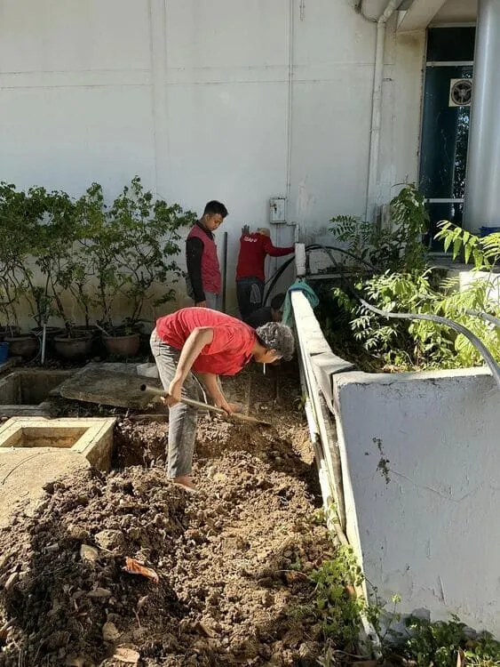 เดินระบบท่อน้ำดีใต้ถุนอาคาร โรงงานที่อยุธยา